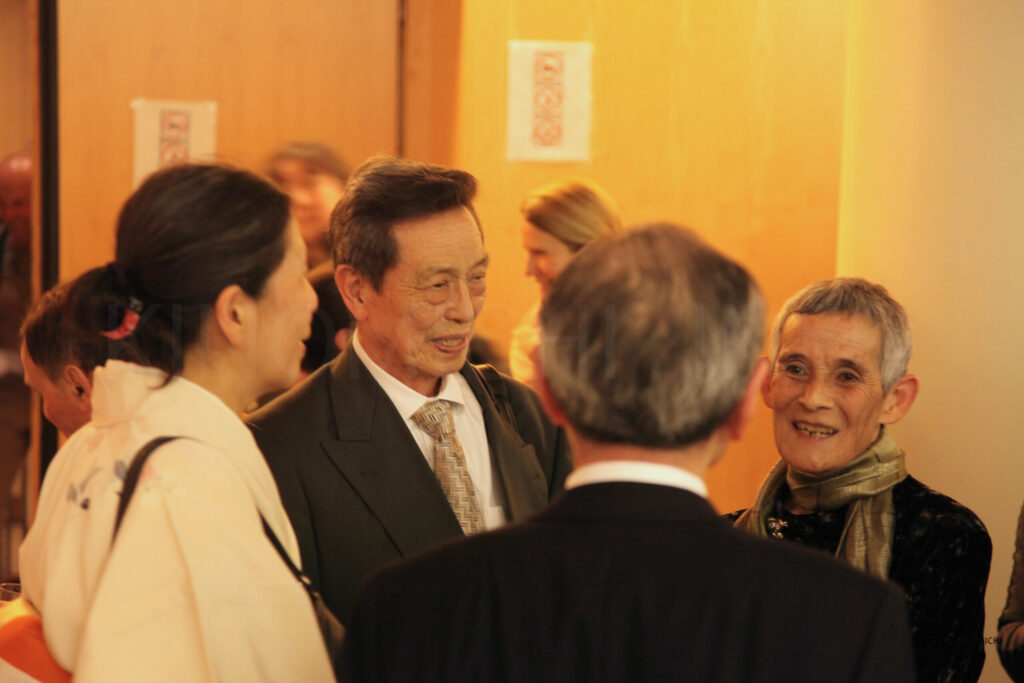 5. SOIREE (16)